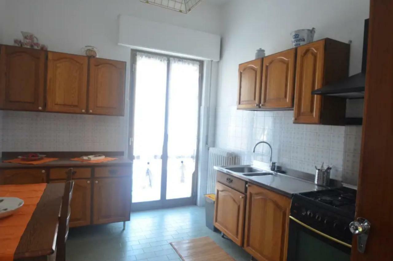 La Casa Di Gb Apartamento Pieve di Teco Exterior foto